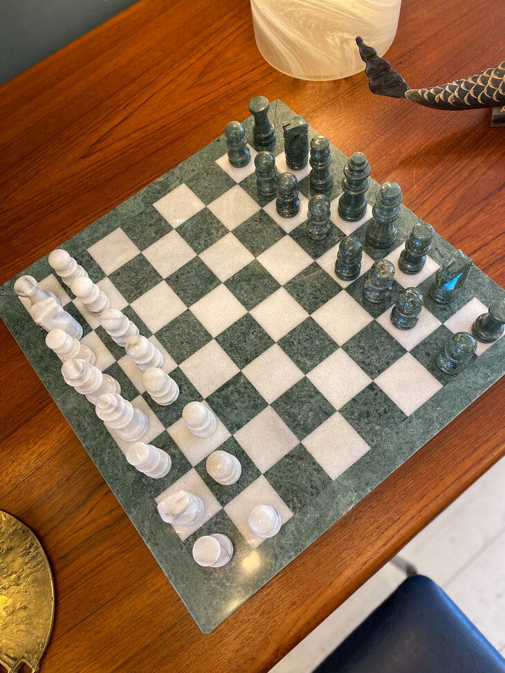 Vintage marmeren schaakspel groen-wit | Sprinkelhop