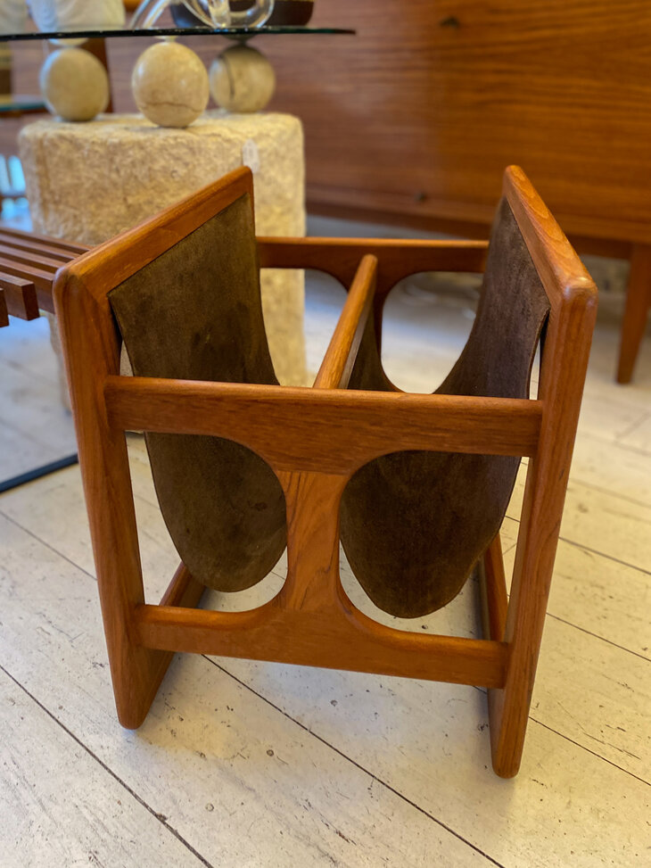 Aksel Kjersgaard Deens design teakhouten tijdschriftenhouder lectuurbak | Sprinkelhop 