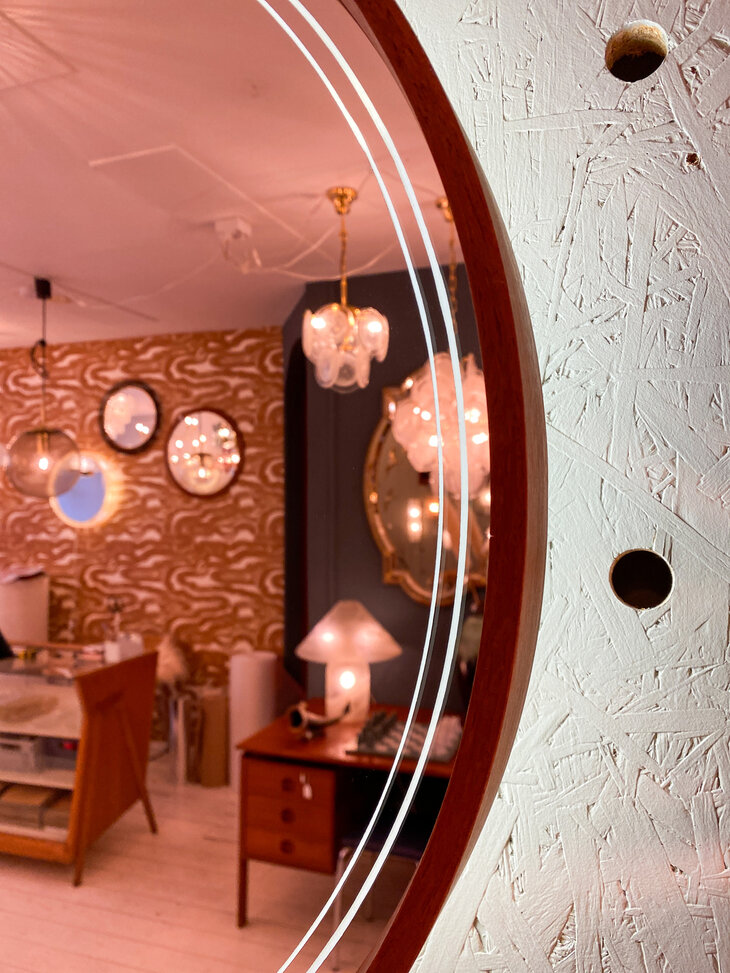 Vintage Hillebrand ronde spiegel teak met verlichting | Sprinkelhop