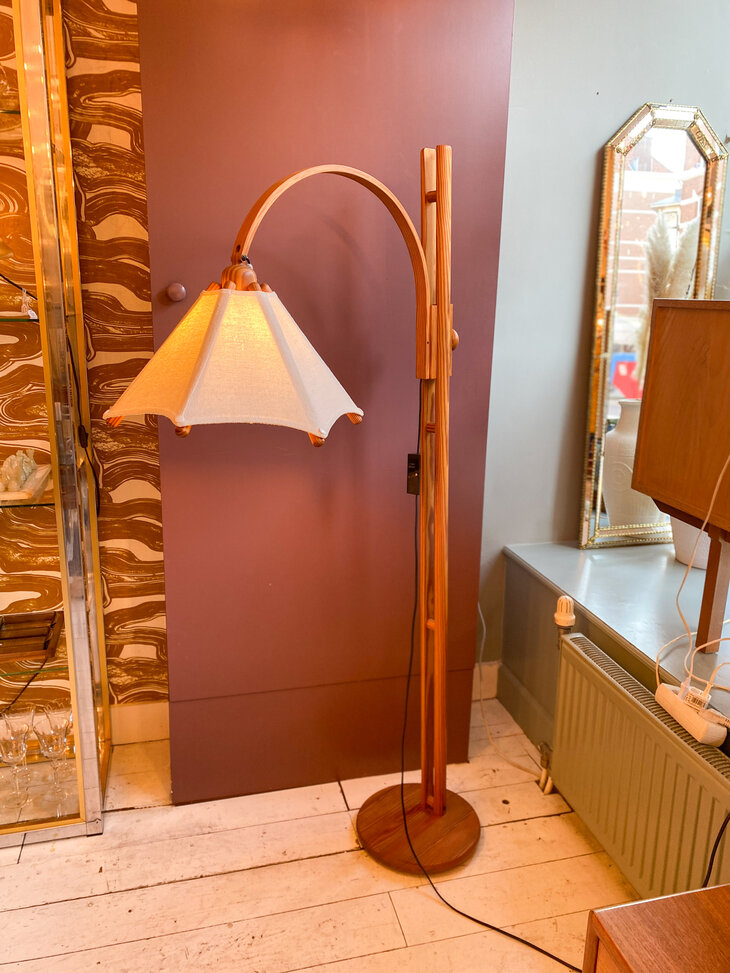 Deense Domus booglamp grenen 1970s | Sprinkelhop