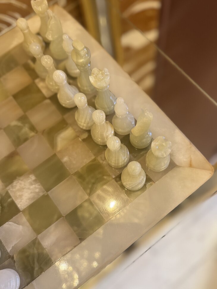 Vintage marmeren schaakspel wit onyx