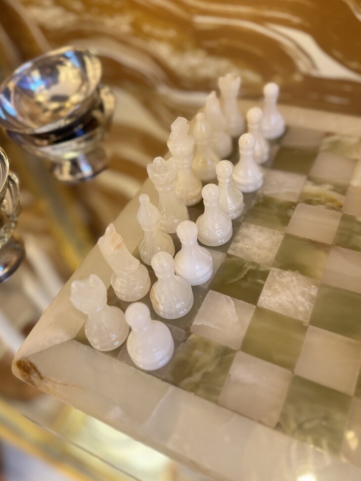 Vintage marmeren schaakspel wit onyx