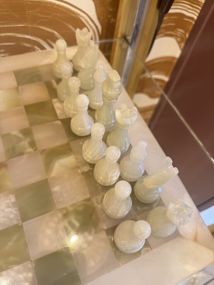 Vintage marmeren schaakspel wit onyx