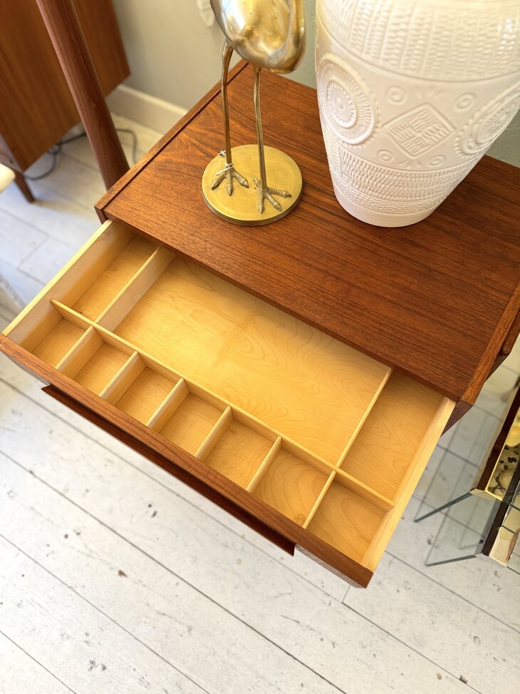 Vintage mid-century Deens nachtkastje naaitafeltje teak 1960s | Sprinkelhop