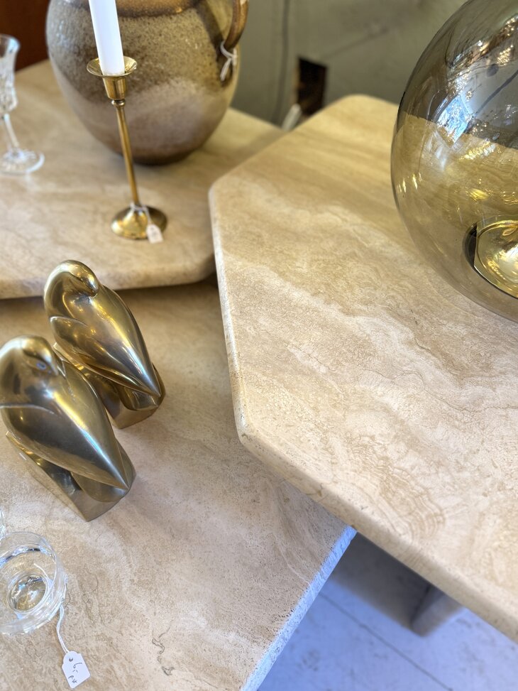 Set vintage vierkante travertin marmeren salontafels | Sprinkelhop