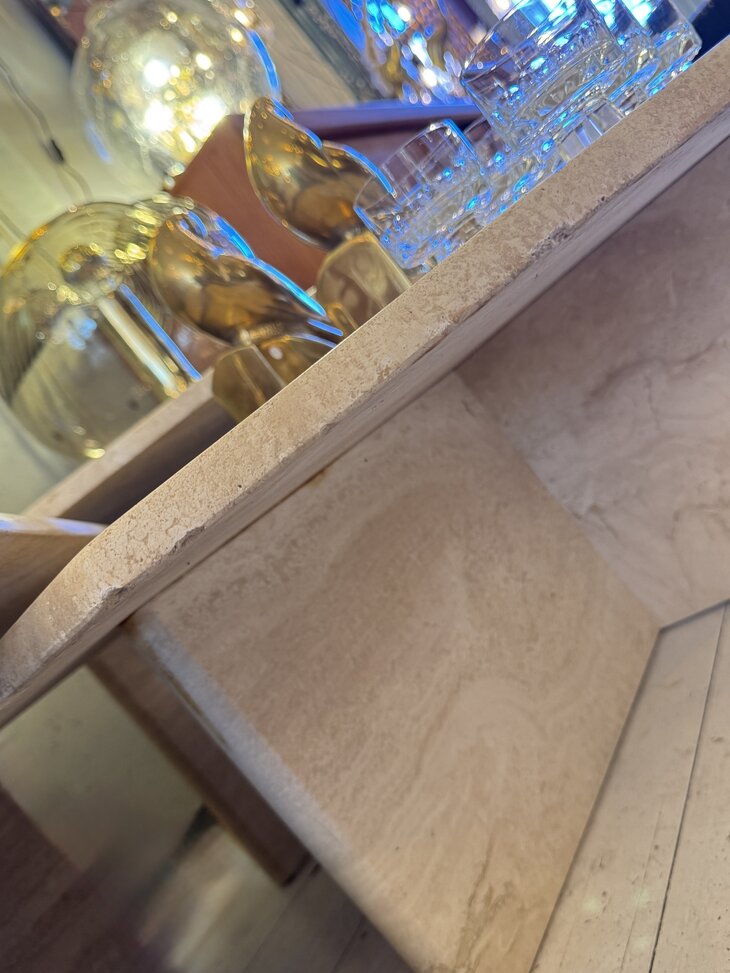 Set vintage vierkante travertin marmeren salontafels | Sprinkelhop