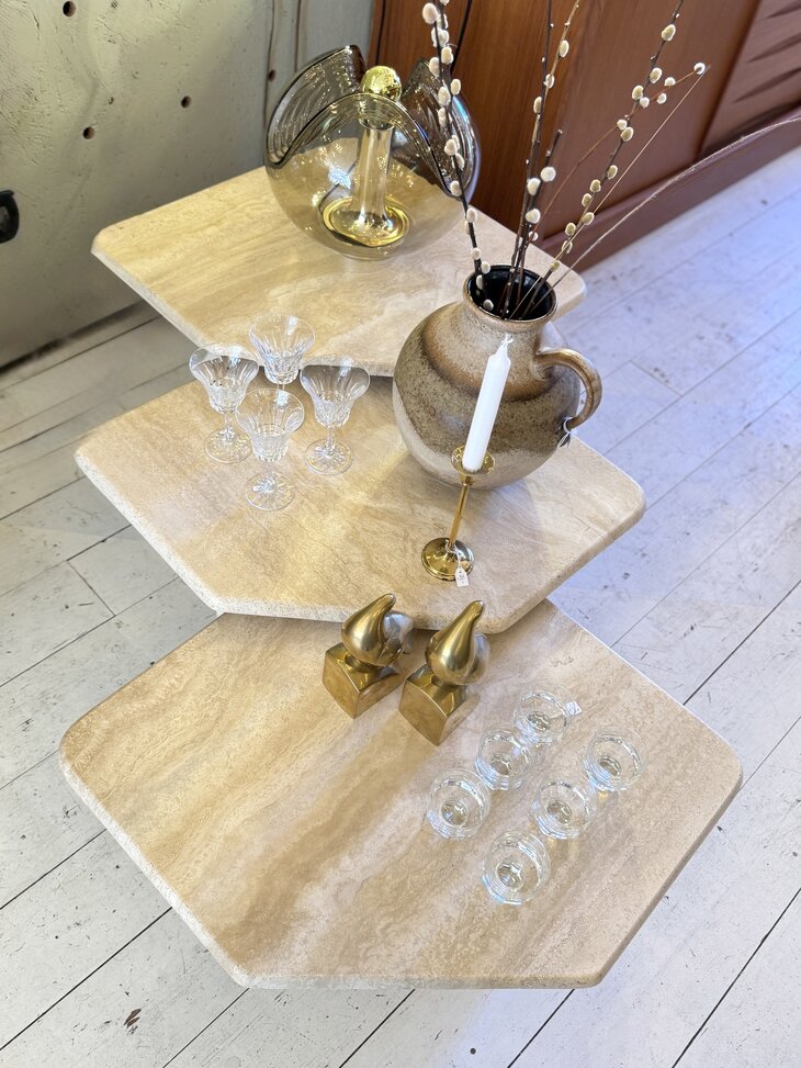 Set vintage vierkante travertin marmeren salontafels | Sprinkelhop