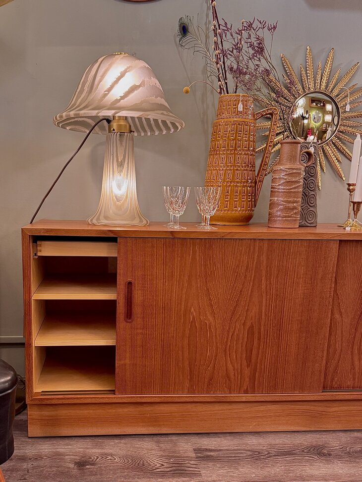 Vintage Deens Hundevad dressoir teak schuifdeuren