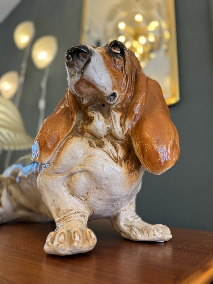 Vintage Italiaanse Maiolica keramieken basset hond XL | Sprinkelhop