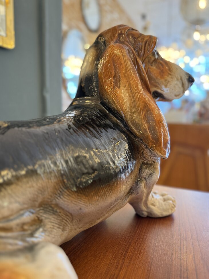 Vintage Italiaanse Maiolica keramieken basset hond XL | Sprinkelhop