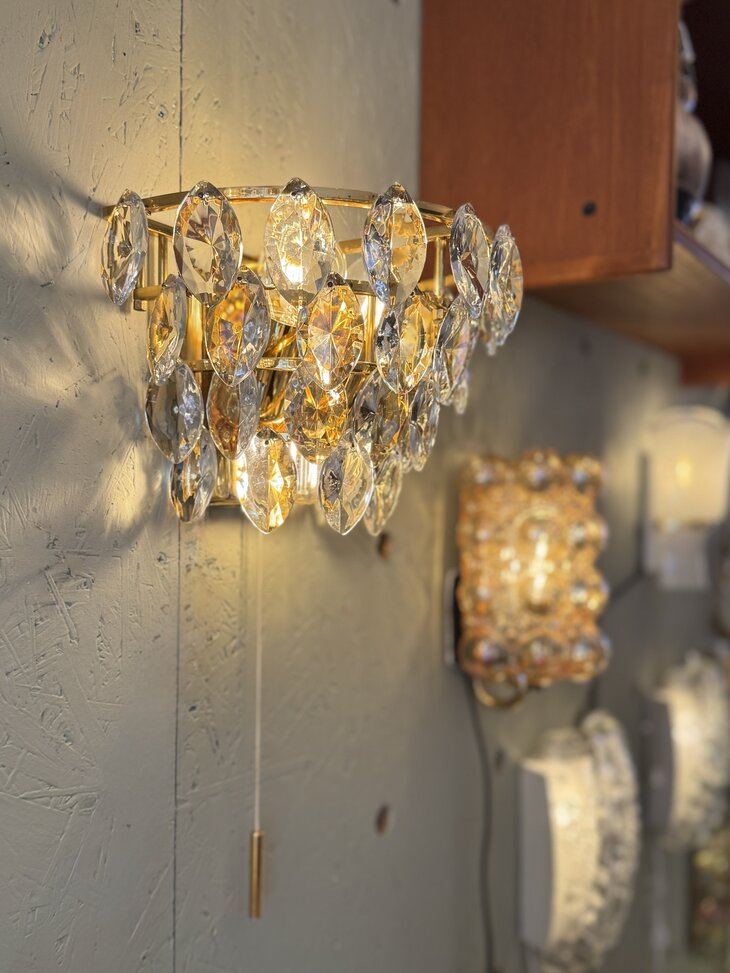 Vintage Schr&ouml;der &amp; Co messing kristallen wandlamp Hollywood Regency | Sprinkelhop
