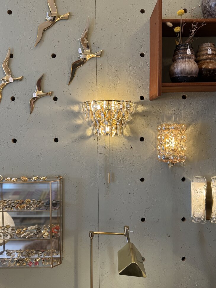 Vintage Schr&ouml;der &amp; Co messing kristallen wandlamp Hollywood Regency | Sprinkelhop