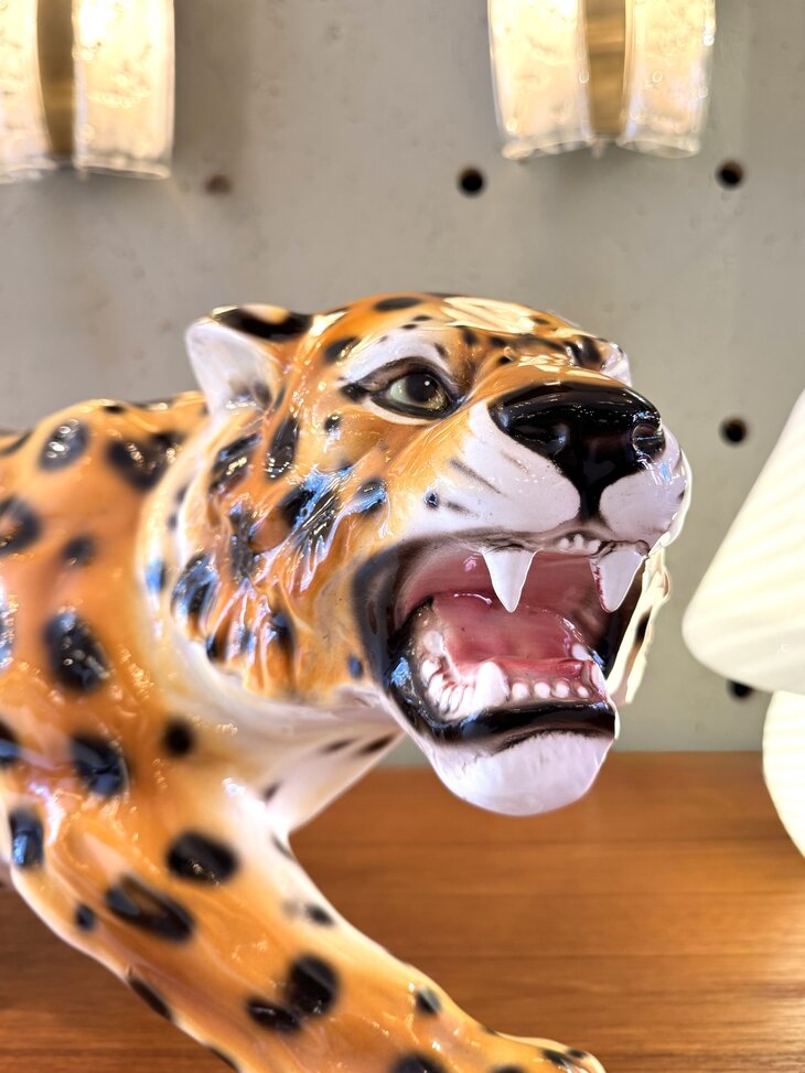Jaren '80 Italiaanse porseleinen luipaard panter cheetah beeld | Sprinkelhop