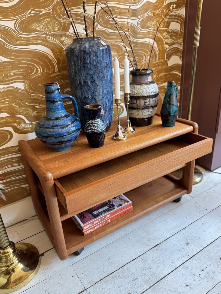 Vintage Toften Denmark open kastje teak op wieltjes | Sprinkelhop