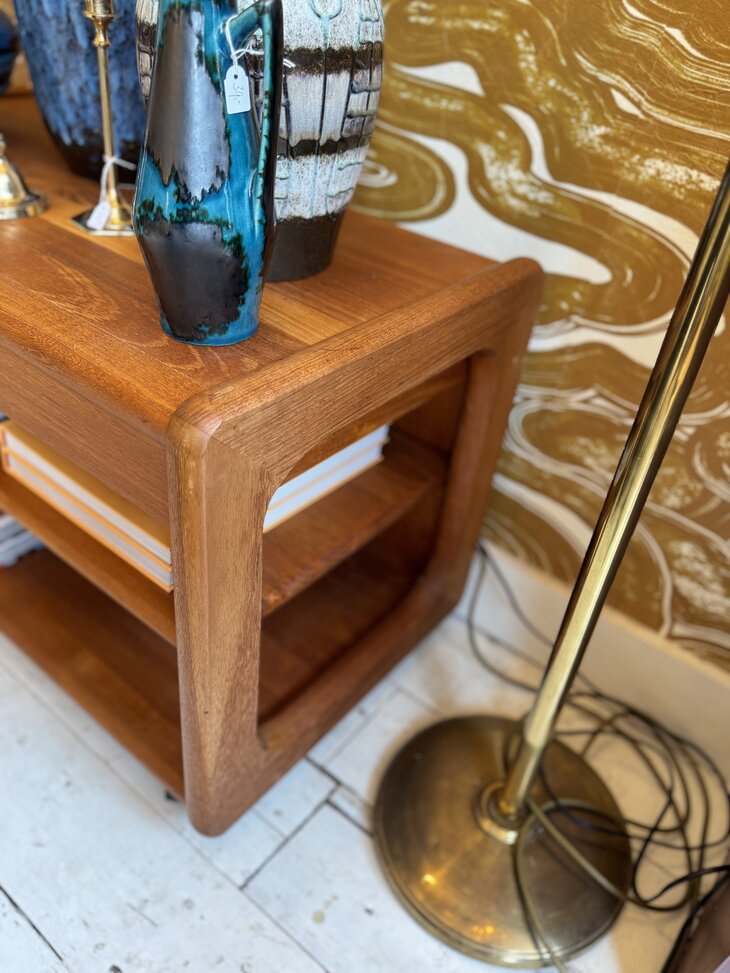 Vintage Toften Denmark open kastje teak op wieltjes | Sprinkelhop