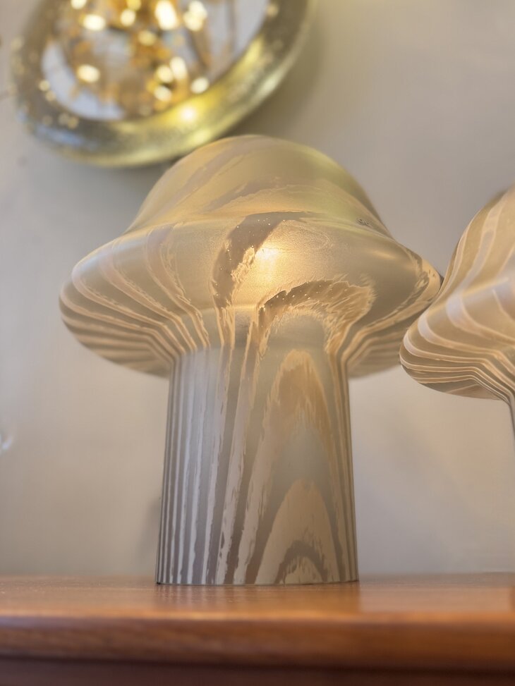 Peill &amp; Putzler zebra gestreepte mushroom glazen tafellamp M | Sprinkelhop