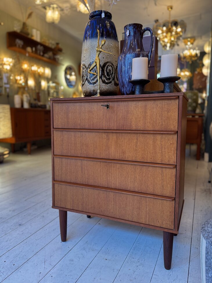 Vintage Deense teak houten ladekast | Sprinkelhop