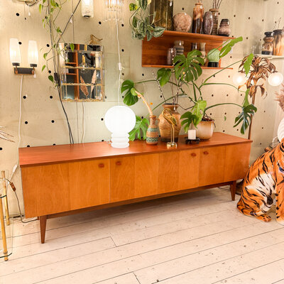 Vintage houten laag dressoir